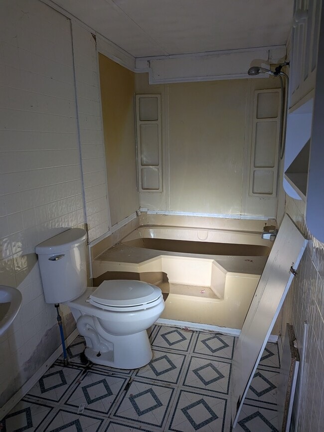 Photo - 173 E Wilson Dr