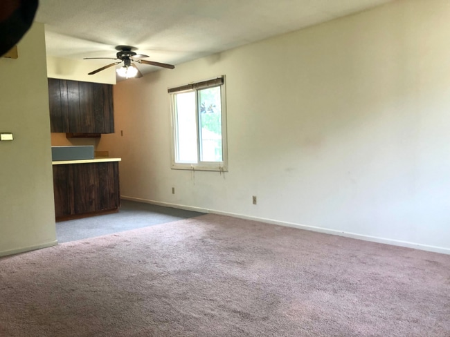 Photo - 2006 NW Hickory Ln