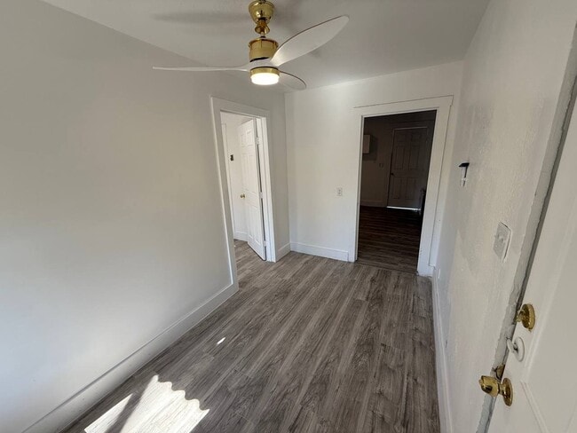 Photo - 8112 Melrose Ct W