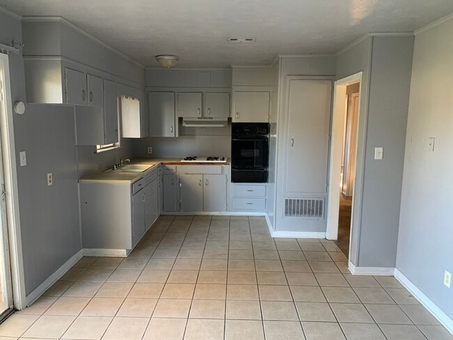 Photo - 3306 Valley View Dr