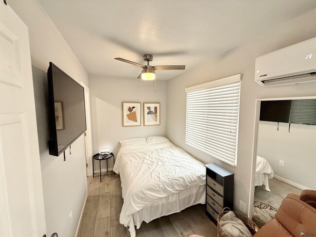 Photo - 640 S 1st Ave