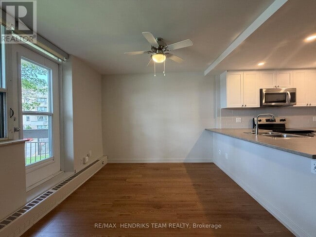 Photo - 158 Fitch St Unit 218