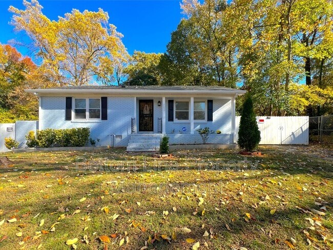 Building Photo - 2607 Dantrey Pl