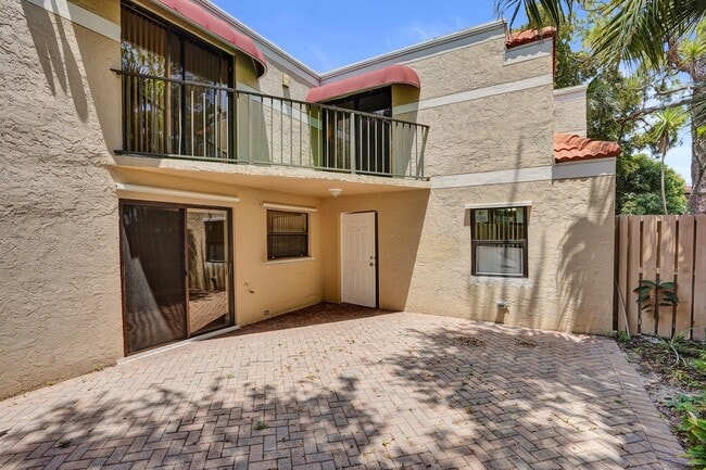 4260 Village Dr Unit D