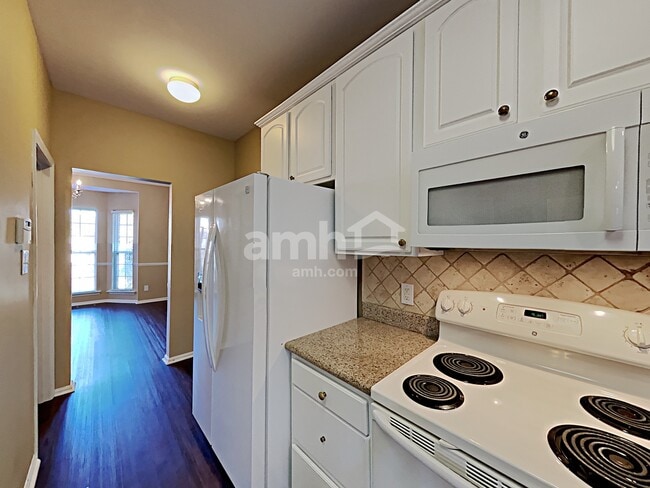 Photo - 3104 Gross Ave