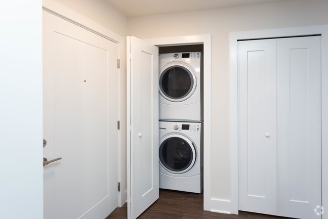 in-unit Laundry