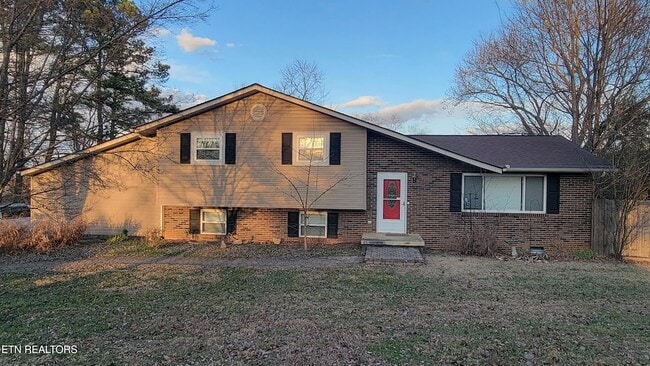 Building Photo - 128 Farlow Dr