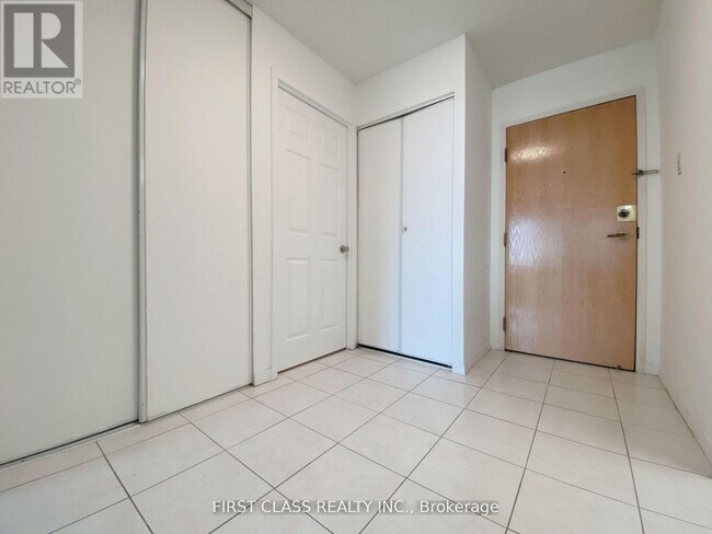 Photo - 88 Alton Towers Cir Unit 1101