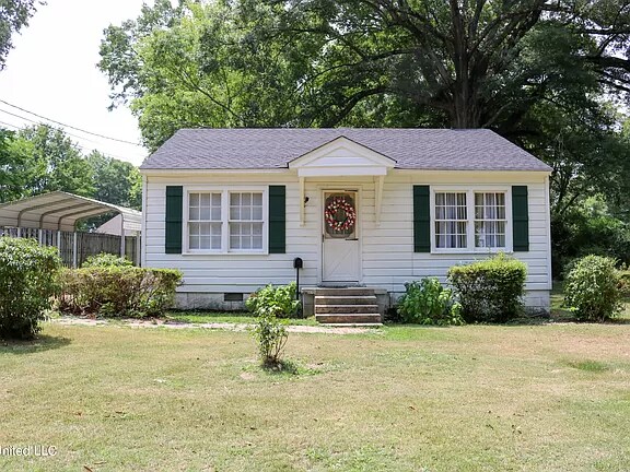 Photo - 213 Lindale St House