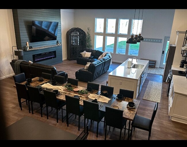 Photo - 427 Olcott Lake