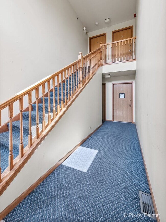 Photo - 305 Loyola Dr Unit A