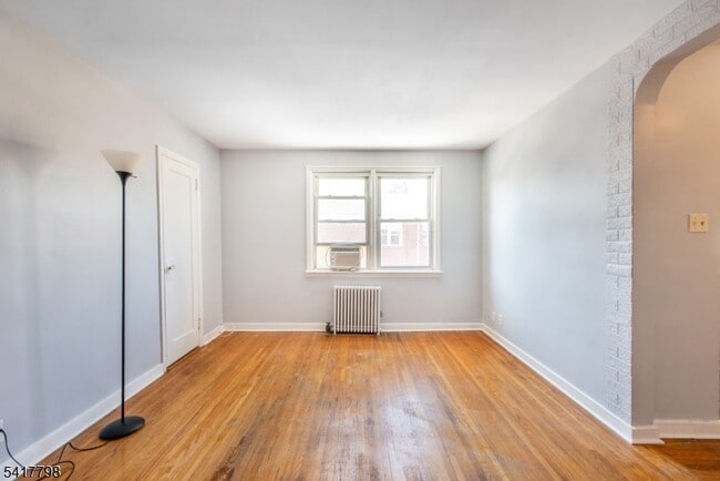 Building Photo - 23 Carpenter Terrace N