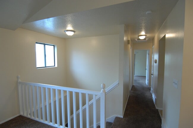 Photo - Great 4 Bedroom Now Available