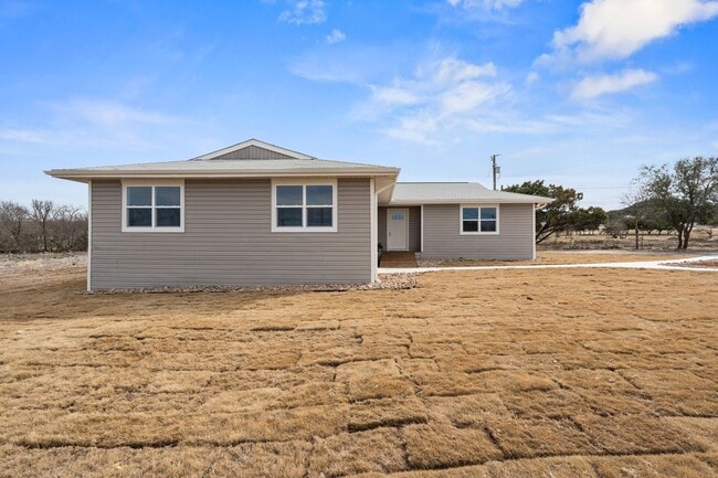2-5 ACRES IN HARKER HEIGHTS! FOUR BEDROOMS... - 2-5 ACRES IN HARKER HEIGHTS! FOUR BEDROOMS... Casa