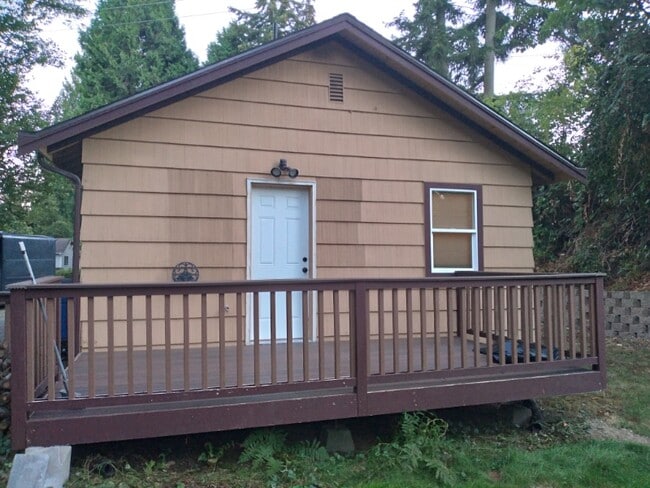 Photo - 2814 S 138th St