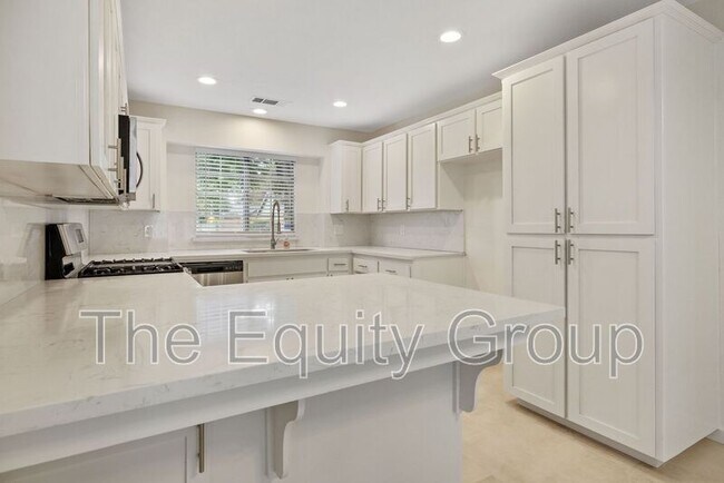 Photo - 500 N Tommy St