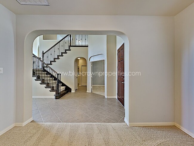 Photo - 1917 Lawnview Dr