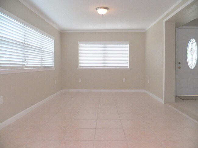 Photo - Move-in Special! $750 Off First Month