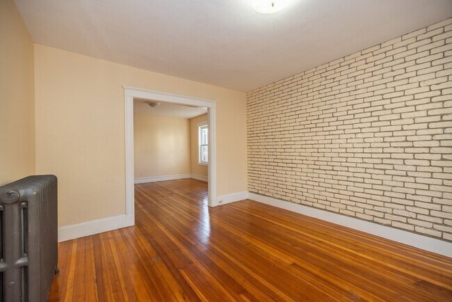 Photo - 594 South St Unit 1