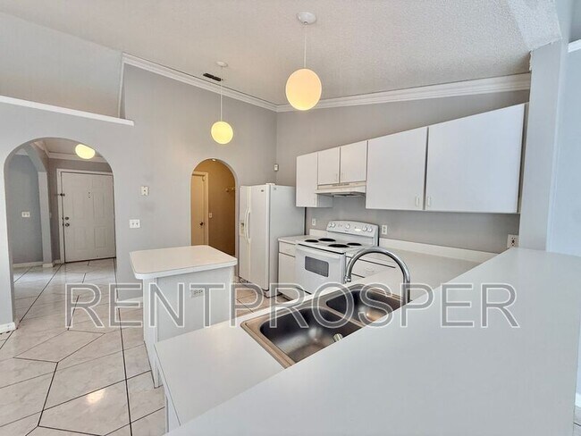 Photo - 220 Canterbury Ct