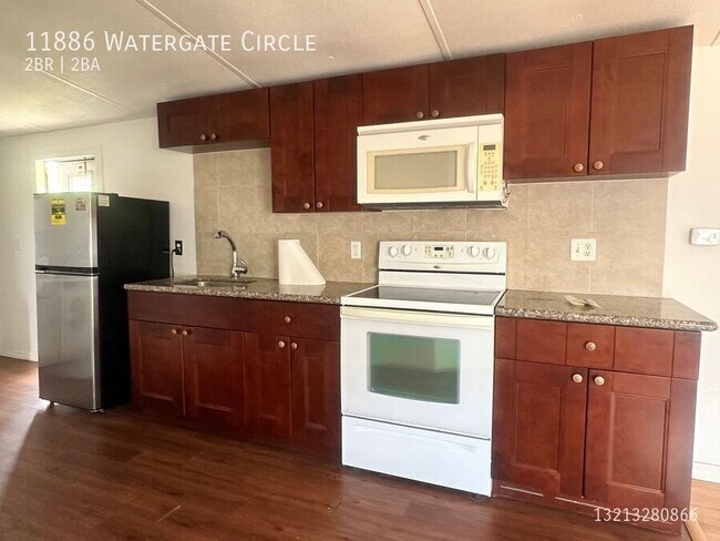 Photo - 11886 Watergate Cir