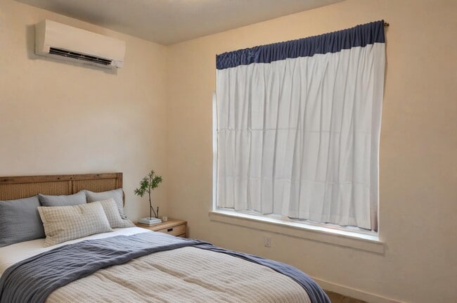 Photo - 7979 W 2nd St