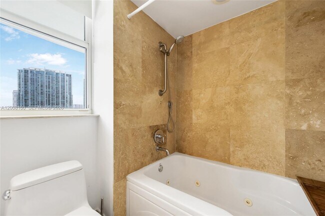 Photo - 41 SE 5th St Unit 504