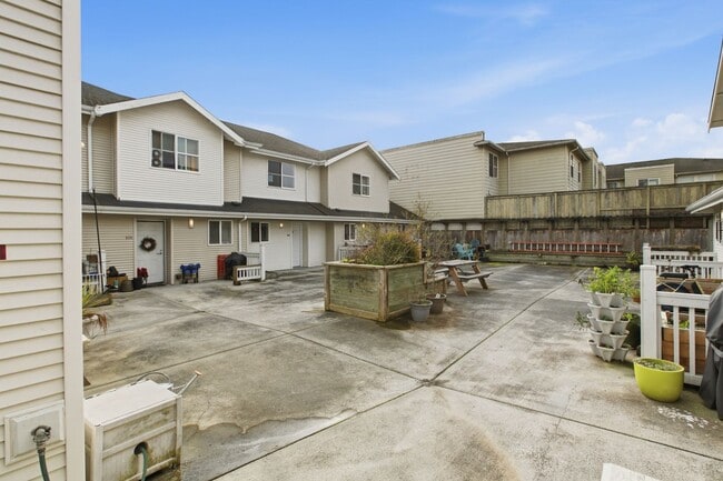 Photo - Two-Story Condo Near Delridge Library with Private Courtyard & Easy Downtown Access