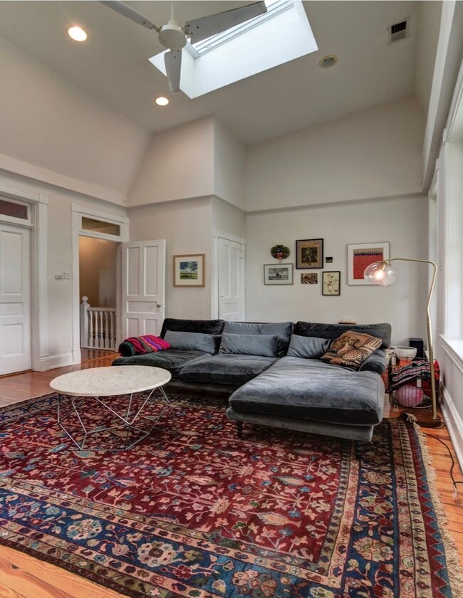 Photo - 7106 Maple Ave Unidad #3