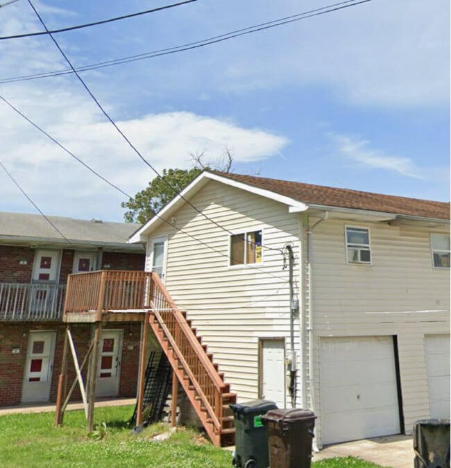 Building Photo - 3600 Falling Springs Rd Rental