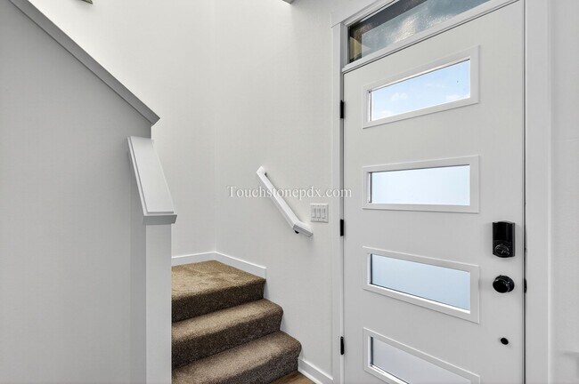 Photo - 2024-MUIR4 Unit #B