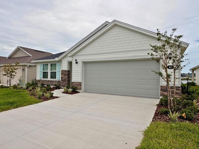 Building Photo - 65 Signet Cir