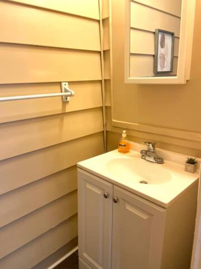 Photo - 915 E Highland Blvd Casa