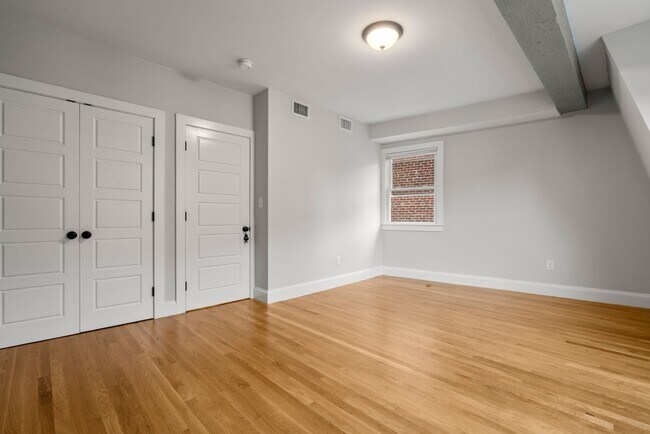 Photo - 129 Sutherland Rd Unit 2