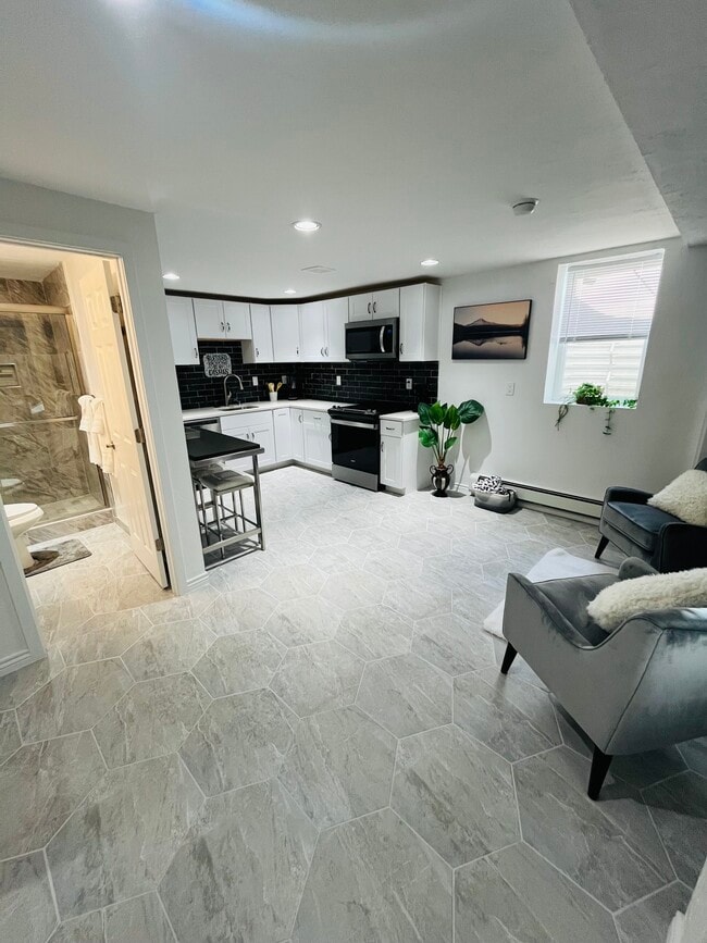 Photo - 76 S Main St