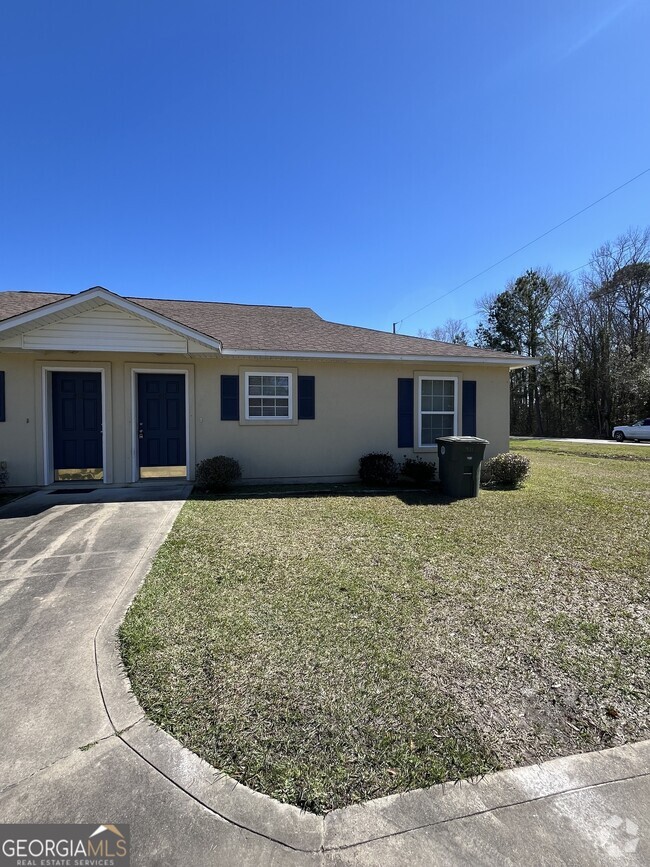 Building Photo - 411 Lawnwood Ct Rental