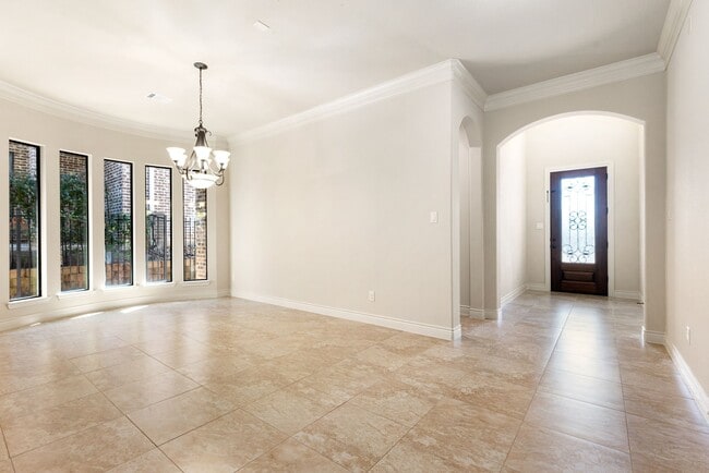 Photo - 32 Evangeline Blvd