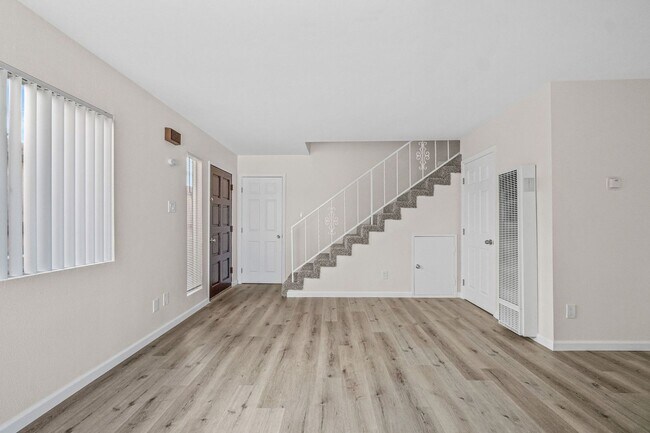 455 Del Mar Ct Unit 455-4