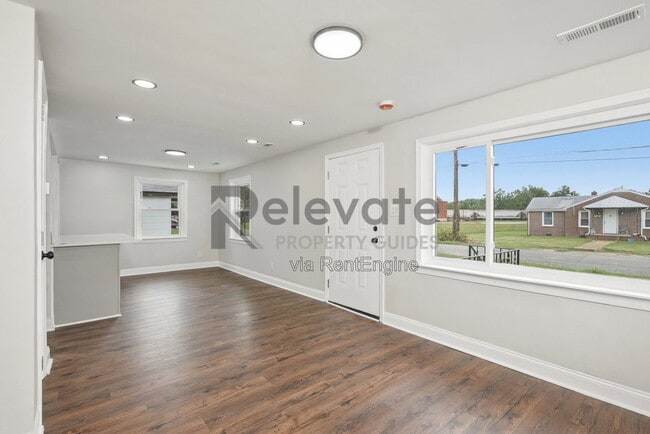 Photo - 3605 South St
