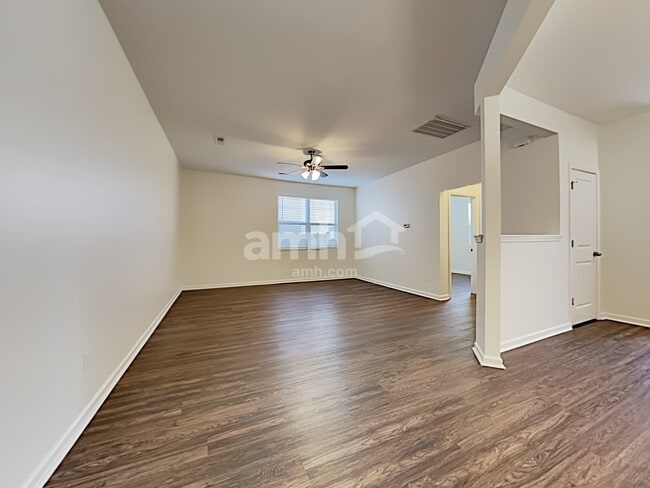 Photo - 271 Cameron St