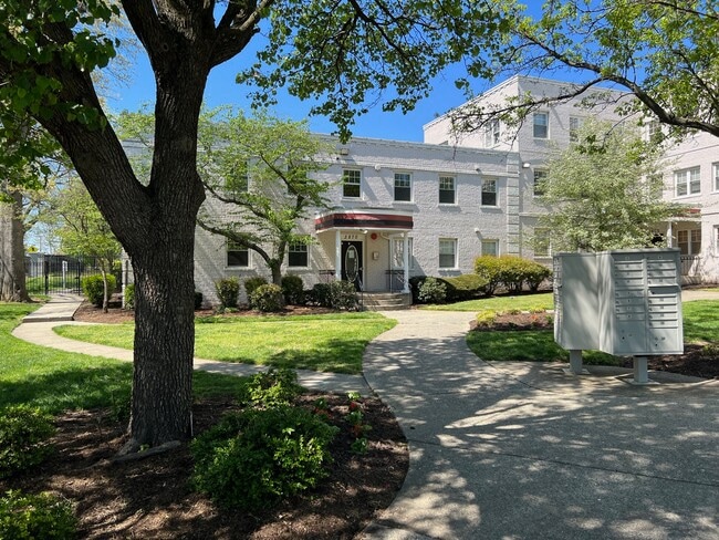 Photo - 3870 9th St SE Unit 202