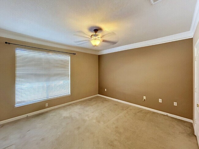 10471 Villa View Cir