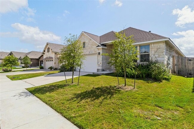 Photo - 420 Blue Oak Blvd
