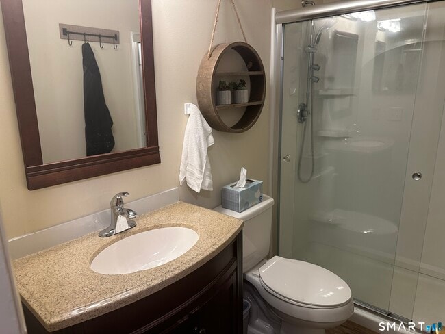 Photo - 140 Kane St Unit B6