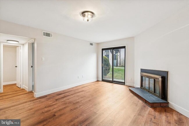 Photo - 1609 Painters Crossing Unit 1609