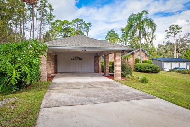 Photo - Beautiful 4BR Home with Fireplace, Screene...