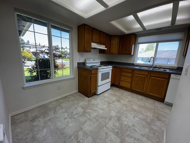 Photo - Two Bedroom Two Bath Duplex Newly Renovated Unidad 1324