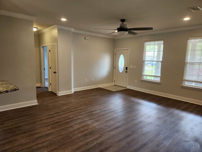 Photo - 102 Quince Ave