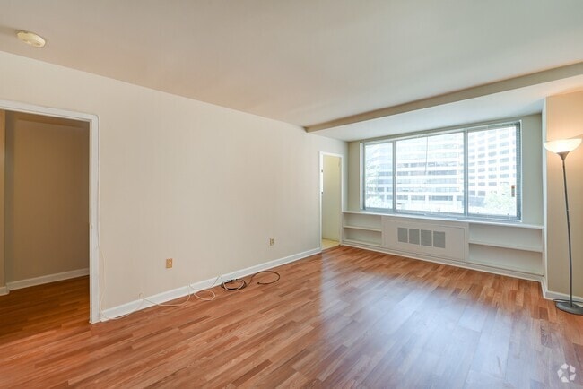 Building Photo - Spacious & Bright Studio at River Place North Unit 638 Rental