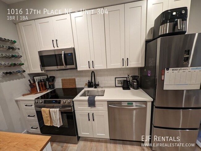 Photo - 1016 17th Pl NE Unit 304